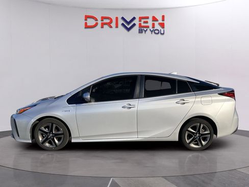 Used 2019 Toyota Prius Limited image 3