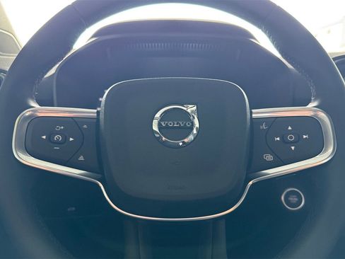 New 2025 Volvo XC40 B5 Core w/ Protection Package Premier image 23