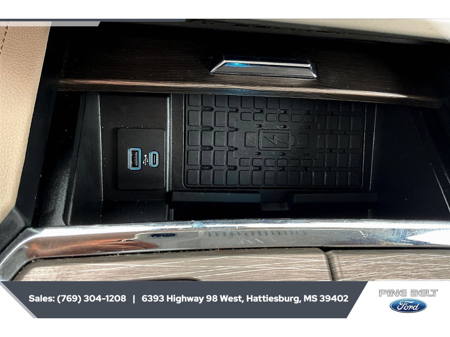 Used 2024 Ford Expedition Max Limited RWD image 22