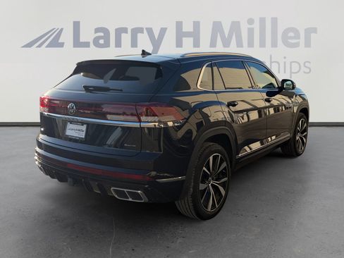 Used 2025 Volkswagen Atlas Cross Sport SEL Premium R-Line AWD/4WD image 5