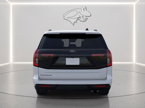 New 2026 Ford Expedition Platinum w/ Stealth Appearance Package AWD/4WD image 5