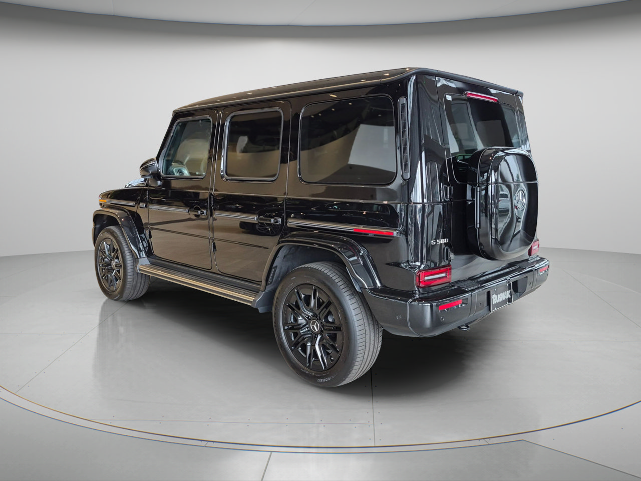 New 2027 Mercedes-Benz G 580 e image 2