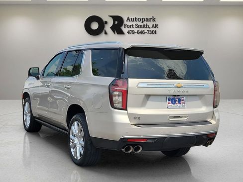Used 2022 Chevrolet Tahoe High Country AWD/4WD image 4
