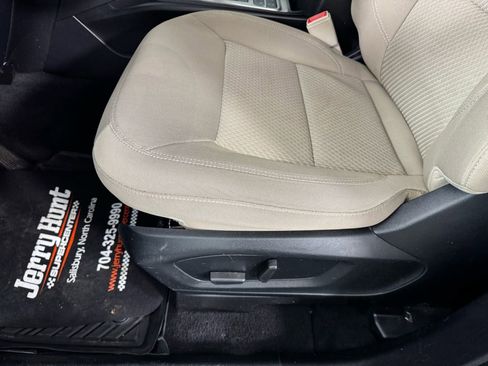 Used 2021 Ford Explorer 2WD image 12