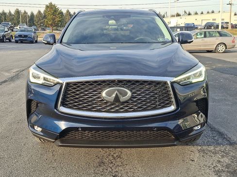 Used 2019 INFINITI QX50 Essential w/ Premium Heat Package image 2