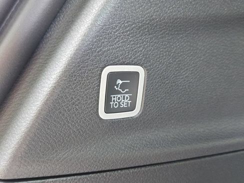New 2027 Chrysler Pacifica LX FWD image 16