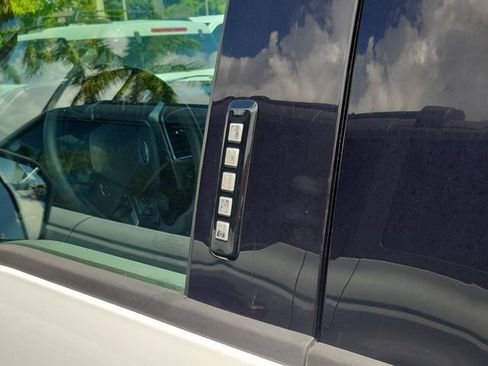Used 2017 Ford F150 XLT RWD image 7