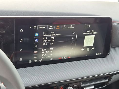 New 2026 Nissan Kicks SR w/ Cold Weather Package AWD/4WD image 12