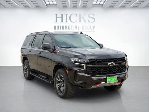 Used 2023 Chevrolet Tahoe Z71 w/ Luxury Package AWD/4WD image 3