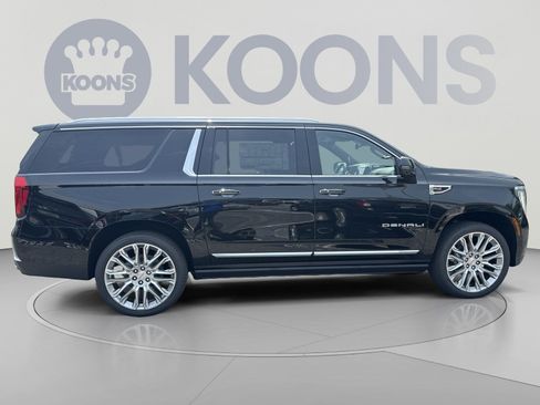 New 2026 GMC Yukon XL Denali w/ Denali Reserve Package AWD/4WD image 7
