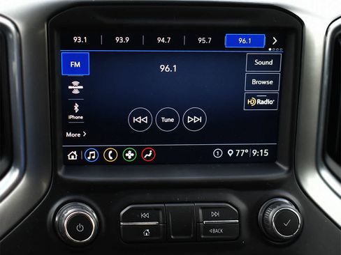Used 2020 Chevrolet Silverado 1500 RST w/ True North Edition AWD/4WD image 15