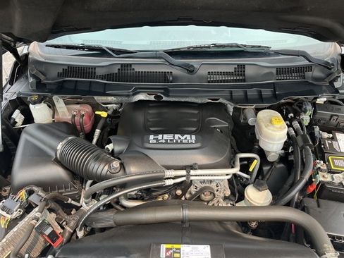 Used 2018 RAM 2500 Tradesman w/ Chrome Appearance Group AWD/4WD image 15