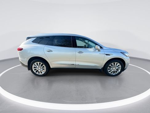 Used 2019 Buick Enclave Premium AWD/4WD image 9