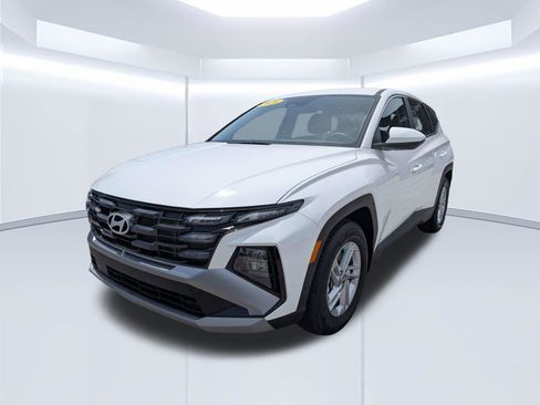Used 2026 Hyundai Tucson SE FWD image 8