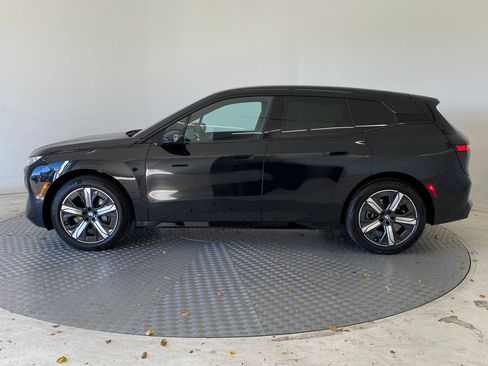 New 2026 BMW iX xDrive60 w/ Premium Package image 2