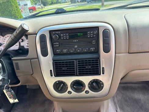 Used 2004 Mercury Mountaineer 2WD image 15