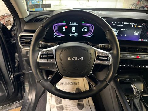 Used 2024 Kia Telluride S w/ S Sunroof Package image 15