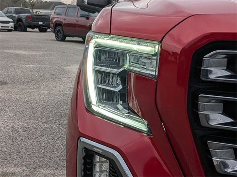 Used 2021 GMC Sierra 1500 AT4 w/ AT4 Value Package image 10