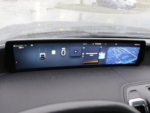 Used 2025 Ford Expedition Platinum image 28