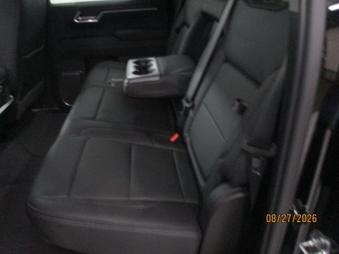 New 2026 GMC Sierra 1500 Denali w/ Denali Reserve Package AWD/4WD image 9