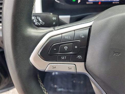 Certified 2021 Volkswagen Atlas SEL Premium image 23