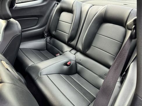 Used 2015 Ford Mustang Premium image 11