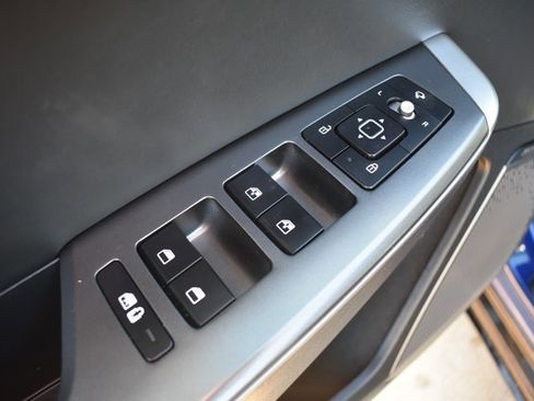 Used 2024 Kia EV6 Wind image 12