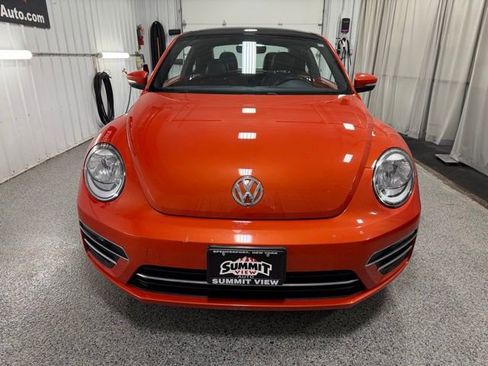 Used 2019 Volkswagen Beetle 2.0T SE FWD image 2