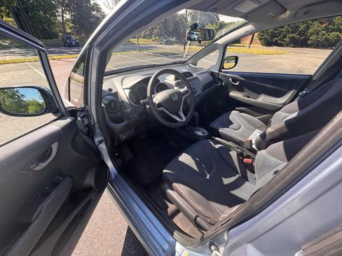 Used 2011 Honda Fit Sport image 21