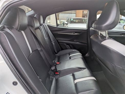 Used 2025 Toyota Camry SE image 29