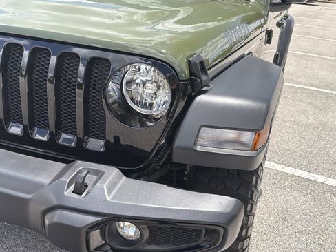 Used 2023 Jeep Wrangler Unlimited Sport AWD/4WD image 10