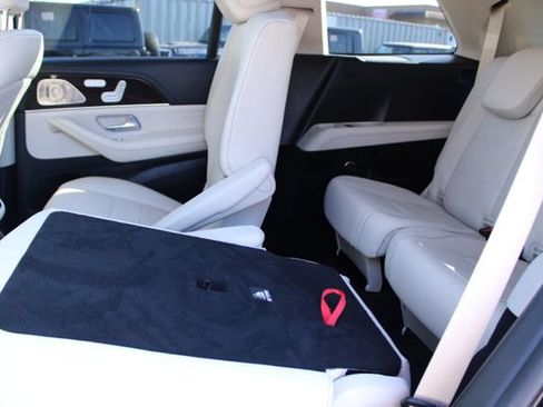 Used 2024 Mercedes-Benz GLS 450 4MATIC image 48