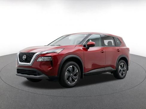 Used 2025 Nissan Rogue SV AWD/4WD image 3