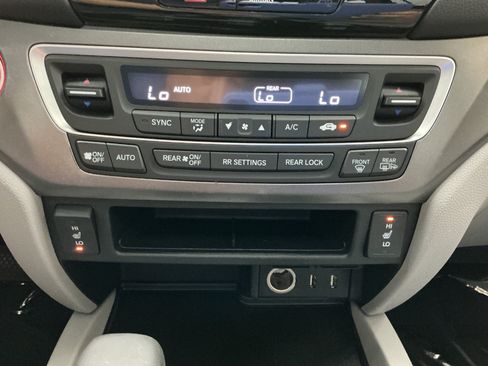Used 2016 Honda Pilot EX-L image 39