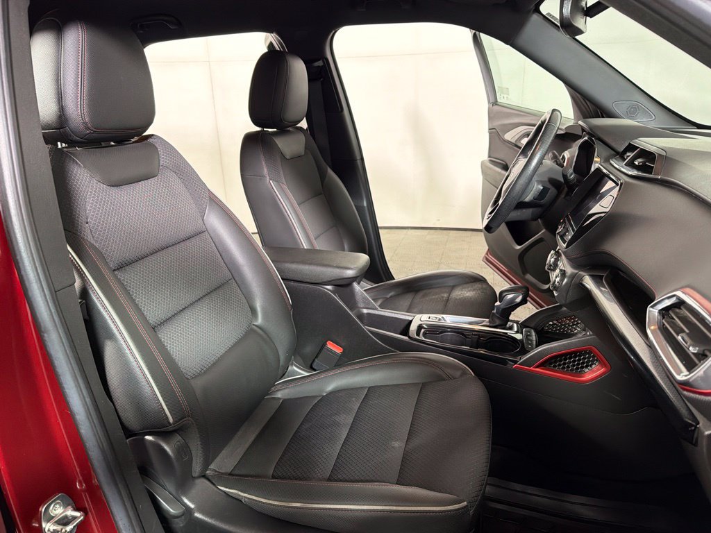 Used 2022 Chevrolet TrailBlazer RS w/ Technology Package FWD image 23