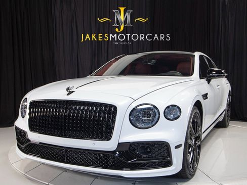 Used 2023 Bentley Flying Spur Flying Spur image 19