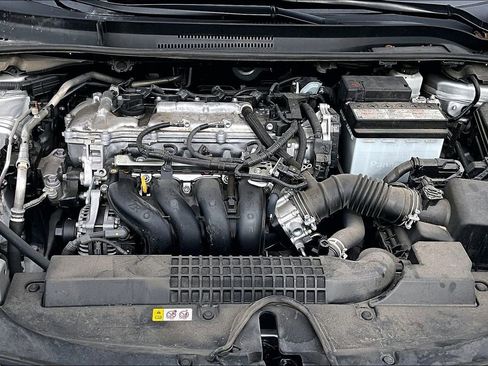 Used 2022 Toyota Corolla LE image 12