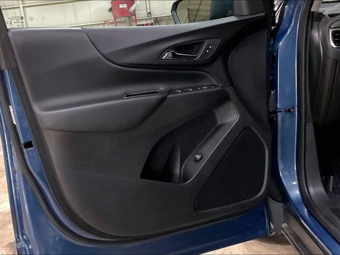 Used 2024 Chevrolet Equinox LT AWD/4WD image 21