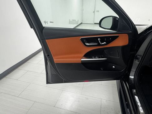 Used 2023 Mercedes-Benz C 43 AMG 4MATIC Sedan image 9