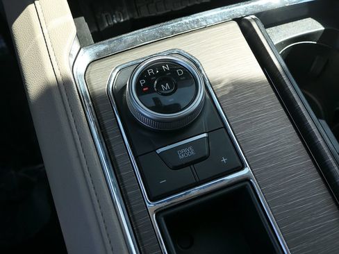 Used 2024 Ford Expedition Limited RWD image 21