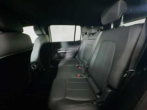 Used 2024 Mercedes-Benz EQB 250+ image 27