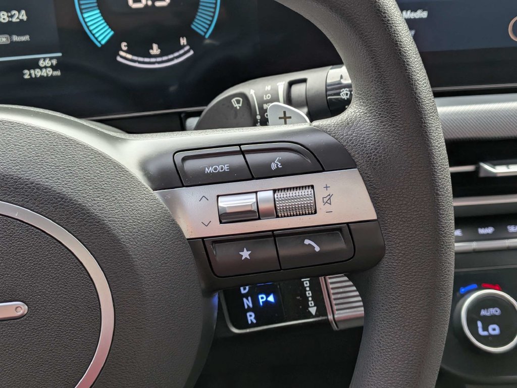Used 2025 Hyundai Sonata SEL FWD image 22