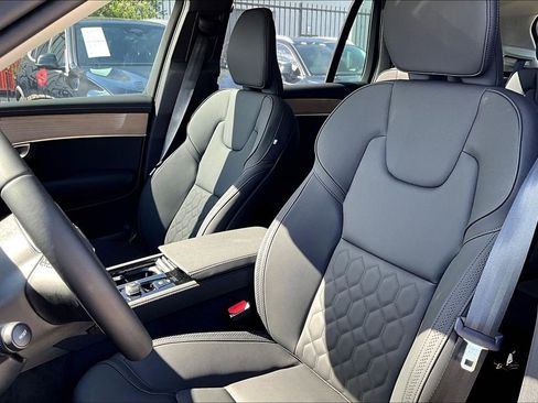 New 2026 Volvo XC90 B5 Plus w/ Protection Package image 23