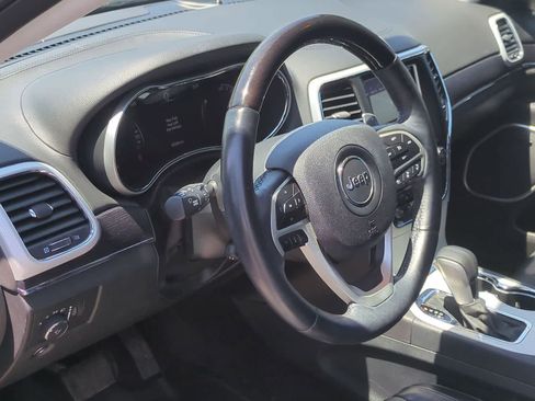 Used 2018 Jeep Grand Cherokee Summit AWD/4WD image 10