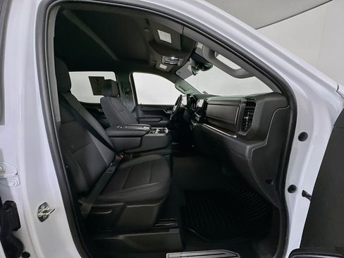 Used 2023 Chevrolet Silverado 1500 LT image 32