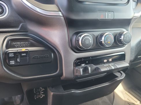 Used 2021 RAM 2500 Big Horn AWD/4WD image 24