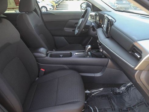 Used 2025 Nissan Kicks S AWD/4WD image 14