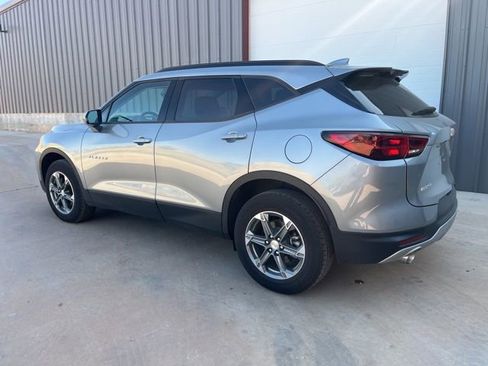 Used 2024 Chevrolet Blazer LT w/ Convenience Package FWD image 6