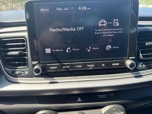 Used 2023 Kia Rio LX FWD image 3