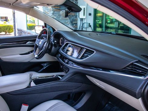 Used 2022 Buick Enclave Essence w/ Experience Buick Package image 18